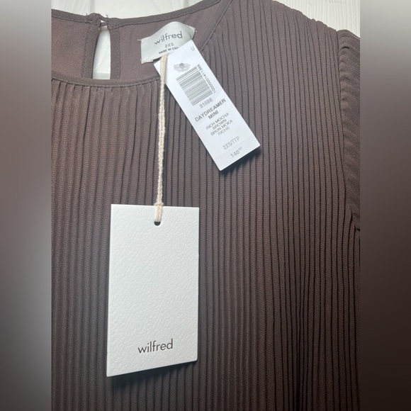 Aritzia Wilfred Daydreamer Pleated chiffon mini dress - Picture 7 of 11